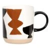 Maisons Du Monde Bols, Tasses Et Mugs Mug En Grès à Formes Géométriques Blanches, Marrons, Noires - Lot De 2 -Bols, tasses et mugs Soldes Magasin mug en gres a formes geometriques blanches marrons noires 1000 13 38 227711 1