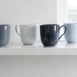Kähler Design Bols, Tasses Et Mugs Tasse En Porcelaine Indigo 33cl -Bols, tasses et mugs Soldes Magasin tasse en porcelaine indigo 33cl 1